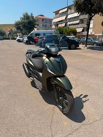 Piaggio Beverly 300 S ABS/ASR – Luglio 2024 –
