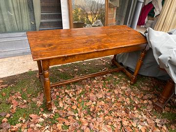 tavolo in  abete  d’epoca