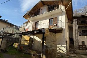 CASA SEMINDIPENDENTE A GERMAGNANO