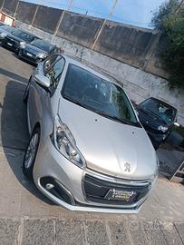 Peugeot 208 BlueHDi 75 5 porte Allure