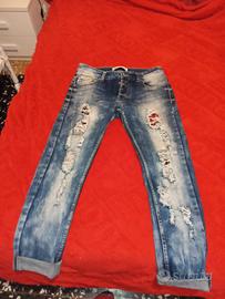 jeans strappati uomo 