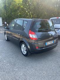 Renault Scenic Scénic 1.5 dCi/105CV Conquest