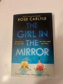 Romanzo in inglese The girl in the mirror