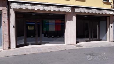 Locale commerciale a Lendinara centro
