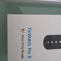 Smartwatch Ticwatch 5 Pro, pari al nuovo 