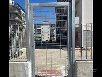 Cancelletto pedonale zincato