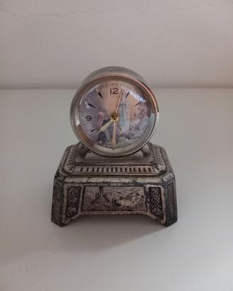 Sveglia souvenir vintage di Lourdes