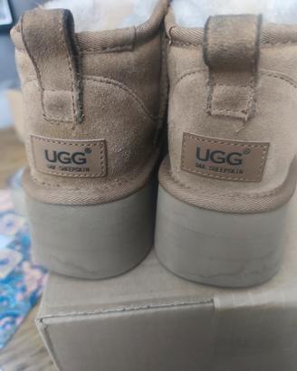 scarponcino donna Ugg nr 38