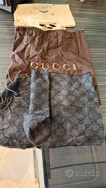 Sciarpa Gucci grigio nero