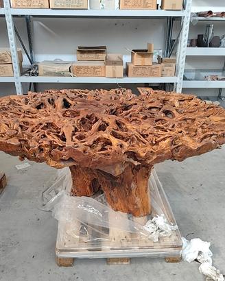 arredamenti in radice di Teak