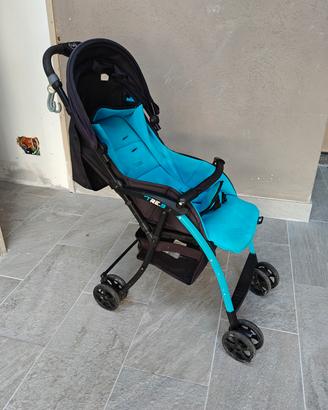 Passeggino super leggero tre.9