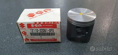 PISTONE SUZUKI PER RG 125 - 12110-22D61-0F0