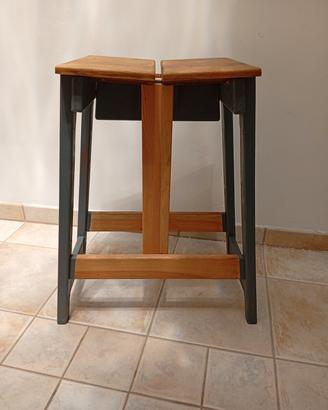 Sgabello Artigianale Legno - Design Unico