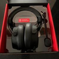 “HyperX Cloud Alpha S” + “USB 7.1” + “microfono”.