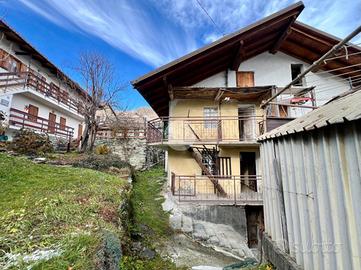 CASA SEMINDIPENDENTE A VIÙ