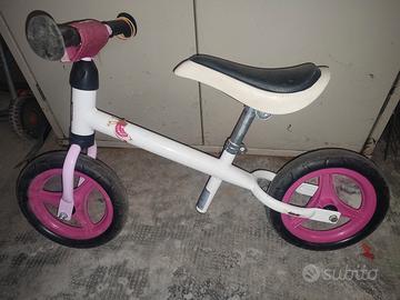 Bicicletta senza pedali 