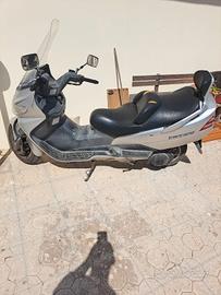 burgman 240