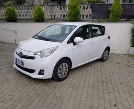 TOYOTA Verso-S