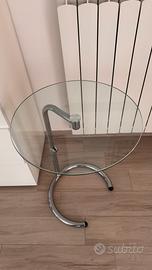 Tavolino acciaio e vetro