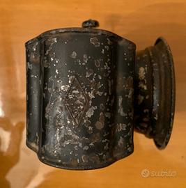 Antico fanale di bicicletta