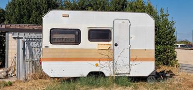 ROULOTT E CARAVAN
