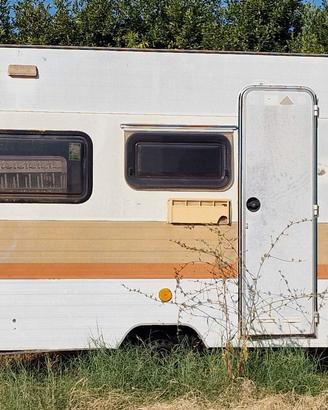 ROULOTT E CARAVAN