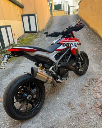 Ducati hypermotard 821