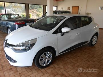 RENAULT Clio 1.2 75CV 5 porte Wave