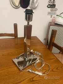 Lampada di design in acciaio senza paralume