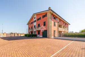 ATTICO A CASTELNOVO DI SOTTO