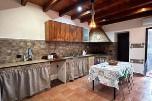 Indipendente a torre faro piano terra