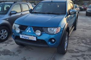 MITSUBISHI - L200 - 2.5 DI-D DC Intense