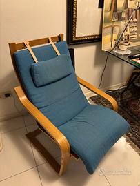 Poltrona a dondolo IKEA POÄNG con poggiapiedi incl