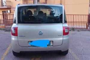 Fiat multipla. 