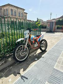 Enduro 250 quattro tempi