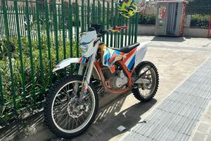 Enduro 250 quattro tempi