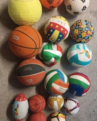 PALLONI PALLAVOLO BASKET CALCIO
