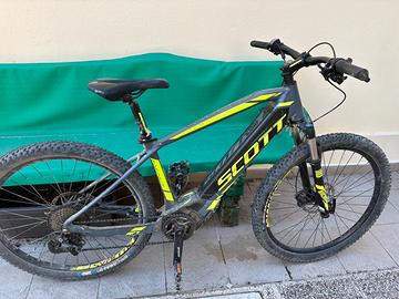 Ebike scott front