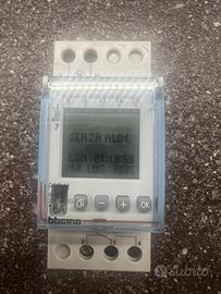 Interruttore orario bticino F68N1