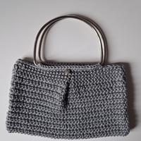 borsa pochette uncinetto fatto a mano