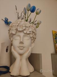 portafiori statua in gesso 