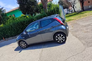 TOYOTA AYGO CONNECT 5 PORTE 37.000 KM