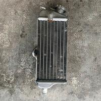 Radiatore destro hm 50 con tubi