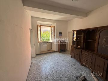 IDEALE PER INVESTIMENTO A POCHI PASSI DA PIAZZA DE