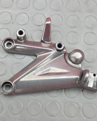 SUPPORTO PEDANA TRIUMPH STREET TRIPLE 675 2007 201