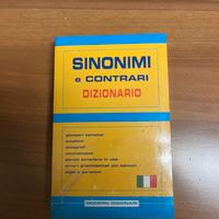 Dizionario sinonimi e contrari