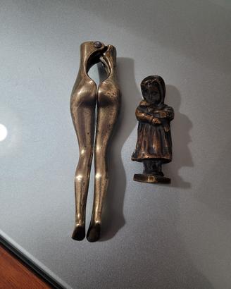 Bronzi  , Barbie, Big Jim , cartoline , medaglia e