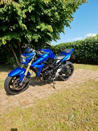 Suzuki GSR 750 - 2013