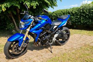 Suzuki GSR 750 - 2013