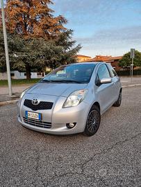 Toyota yaris 1.3 3porte 